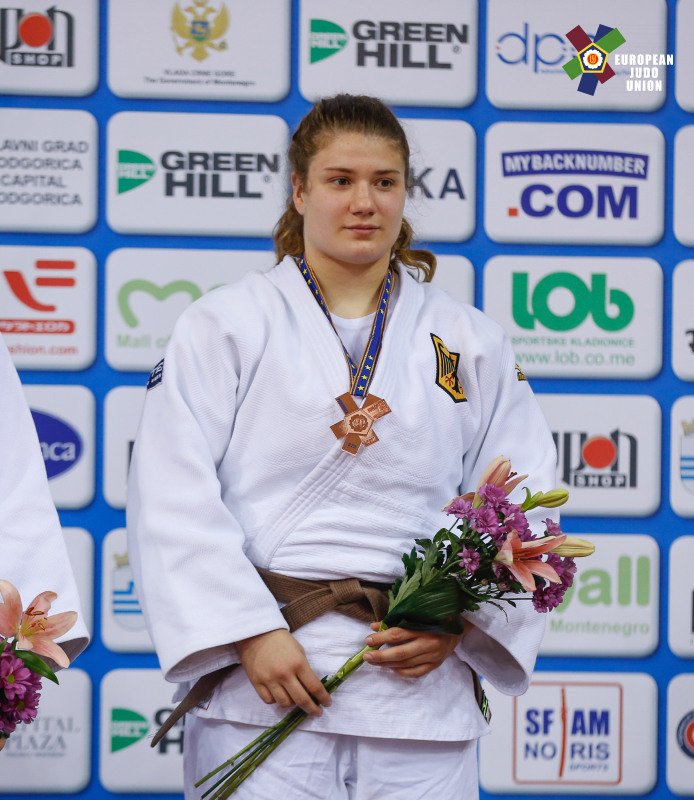 Reneé auf dem Treppchen