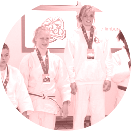 Annika auf dem Treppchen